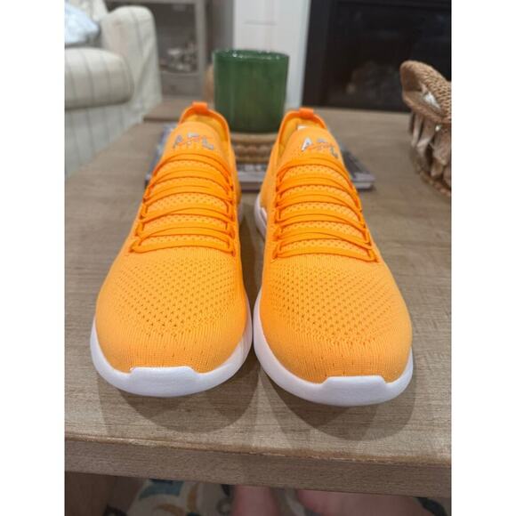 APL TechLoom Breeze Mango / Silver / White Size Womens 11 New in Box MSRP $220 - Picture 11 of 13